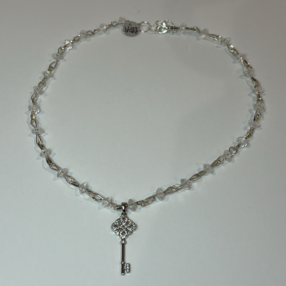 Silver Key Necklace 🗝